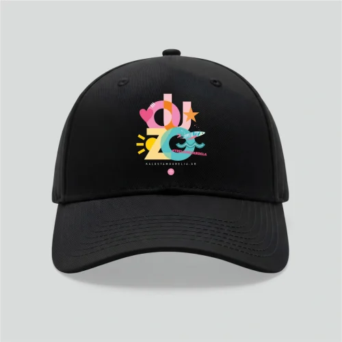 Ούζο τρέλα και σαρδέλα Μαύρο καπελάκι με τυπωμένη την έκφραση ''Ούζο τρέλα και σαρδέλα''