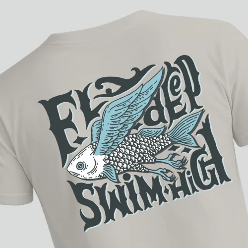 Fly Deep Swim High. Γκρι t-shirt με εκτυπωμενη τη φραση Fly Deep Swim High